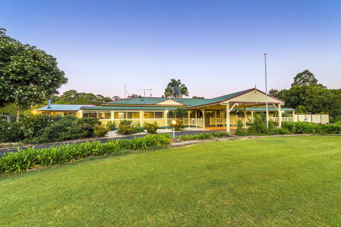 Bonville Lodge Bed & Breakfast - New Castle Holiday 1