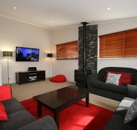 Boronia 5/30 Nettin Circuit - New Castle Holiday