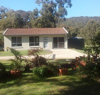 Brahminy Retreat - New Castle Holiday
