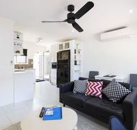 Brandy Apartment - New Castle Holiday