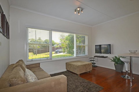 Breakers 1 2 Hill Street - New Castle Holiday 1