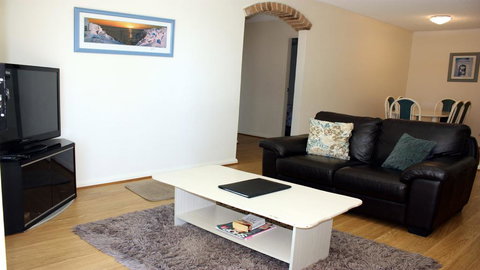 Breakers 8 - Main Beach Location! - New Castle Holiday 1