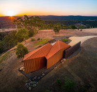 Breakneck Gorge Oikos - New Castle Holiday