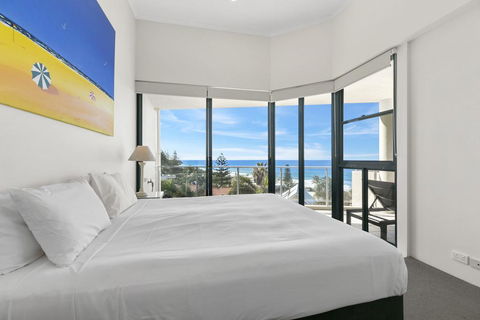Breathtaking Views Of Sunshine Beach - Unit 7/21 Park Crescent - New Castle Holiday 2