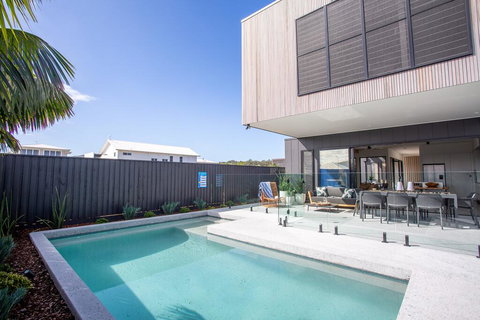 BREEZE At SALT - New Castle Holiday 0