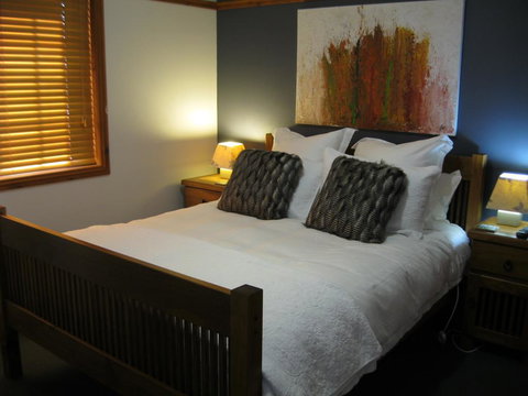 Brick Creek House - New Castle Holiday 3