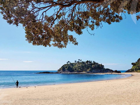 Briesta - New Castle Holiday 0