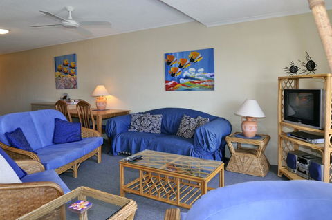 Bright & Comfortable In Quiet Location - New Castle Holiday 1