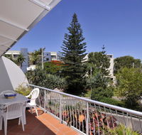 Bright  comfortable in quiet location - New Castle Holiday