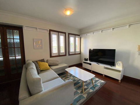 Brisbane City Apartment Atop Victoria Park - New Castle Holiday 0