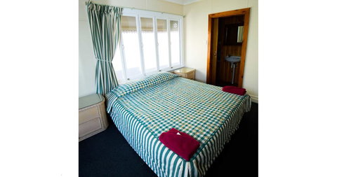 Brisbane Manor - New Castle Holiday 1