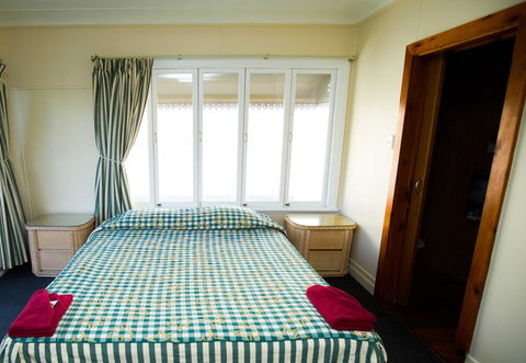 Brisbane Manor - New Castle Holiday 2