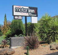 Bristol Hill Motor Inn  Peppa's Licensed Restaurant - New Castle Holiday
