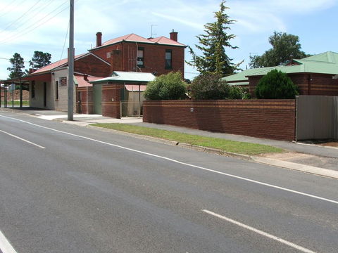 Bristol House Accommodation - New Castle Holiday 0