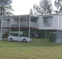 Broke Village Hideaway - New Castle Holiday