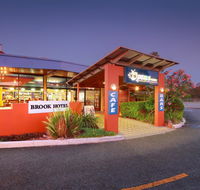 Brook Hotel - New Castle Holiday