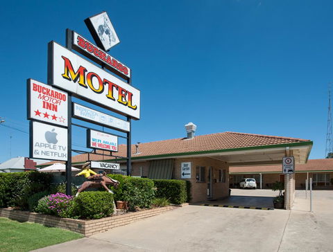 Buckaroo Motor Inn - New Castle Holiday 0