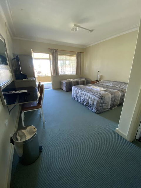 Bucketts Way Motel Gloucester - New Castle Holiday 1