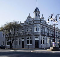Bull and Mouth Hotel - New Castle Holiday