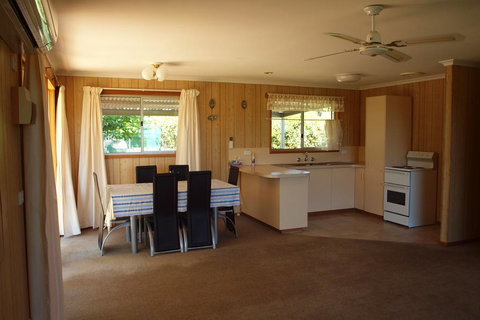 Bundalong Hideaway - New Castle Holiday 1