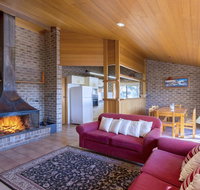 Bundilla 4- Townhouse with Wifi - New Castle Holiday