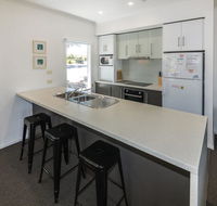 Bungala Cottage - 28 Jetty Road - New Castle Holiday