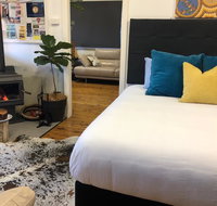 BungalowTenterfield - Modern Vintage Luxury - New Castle Holiday