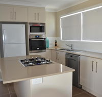 Bunya Vista Accommodation - New Castle Holiday