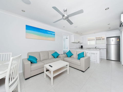 Burraneer @ Corlette - New Castle Holiday 0