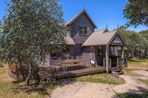 Burrinjuck - New Castle Holiday 0