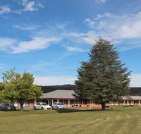 Bushman's Motor Inn - New Castle Holiday