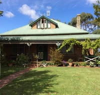 Butterfly Farm Bed and Breakfast Nirranda - New Castle Holiday