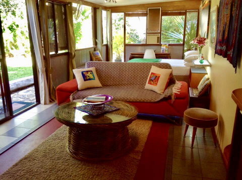 Butterfly Studio - New Castle Holiday 1