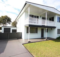 By The Beach at South West Rocks - New Castle Holiday