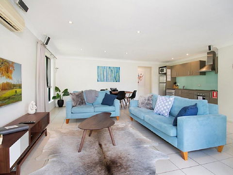 Byron At Clarkes - New Castle Holiday 0