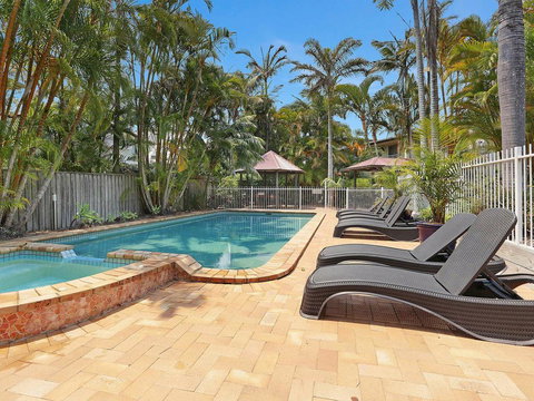 Byron Beachside 9 - New Castle Holiday 0