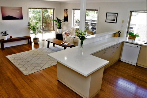 Byron Marvell - New Castle Holiday 1