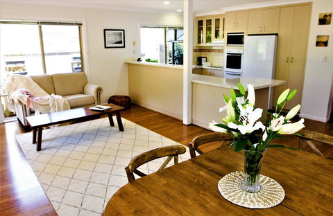 Byron Marvell - New Castle Holiday 2