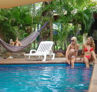 Cable Beach Backpackers - New Castle Holiday
