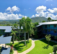 Cairns Adventure Lodge - includes All Meals served in the Dining Hall - New Castle Holiday