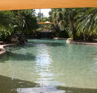 Cairns Golf Course Apartment - New Castle Holiday