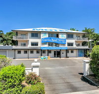 Cairns Reef Apartments  Motel - New Castle Holiday