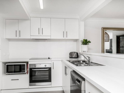 Calinda Sol 10 - New Castle Holiday 3