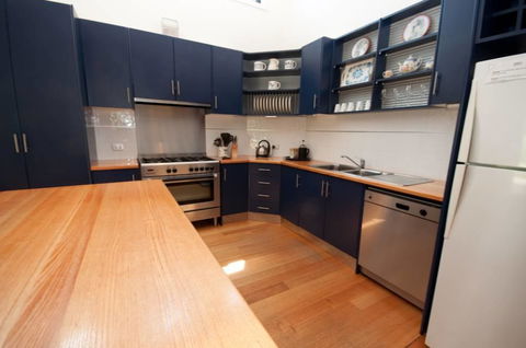 Cambroe - New Castle Holiday 1