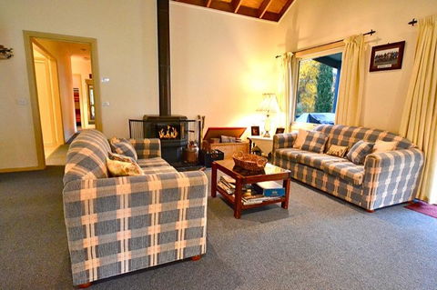 Camellia Lodge - New Castle Holiday 3