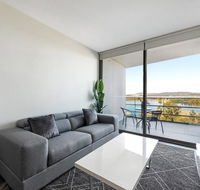 Canberra Luxury Apartment 5 - New Castle Holiday