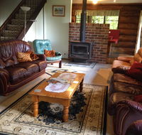 Canobolas Mountain Cabins - New Castle Holiday