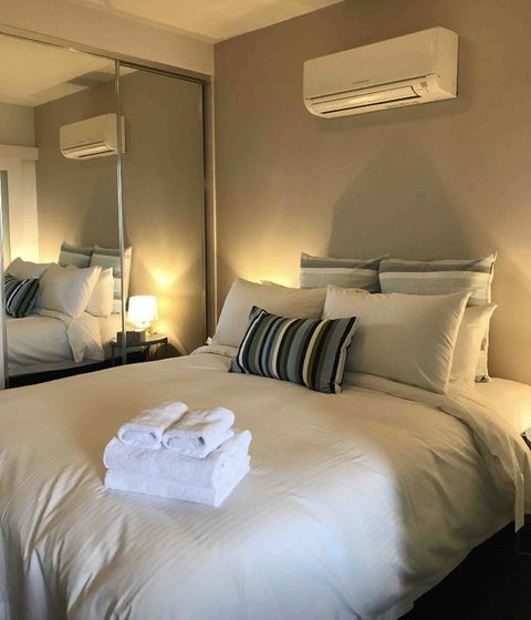 Canvas Suites On William - New Castle Holiday 3