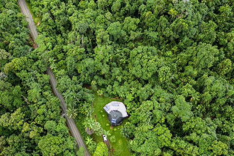 Cape Tribulation Holiday House - New Castle Holiday 2
