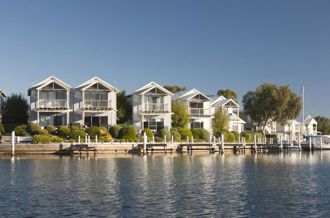 Captains Cove Resort - New Castle Holiday 0
